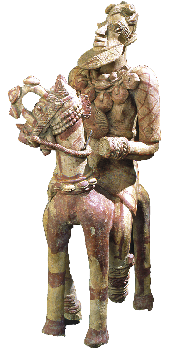 Escultura. Peça de terracota representando um homem com barba usando uma saia, com o torso nu e adornos no pescoço, montado em um cavalo também adornado na cabeça e no pescoço.